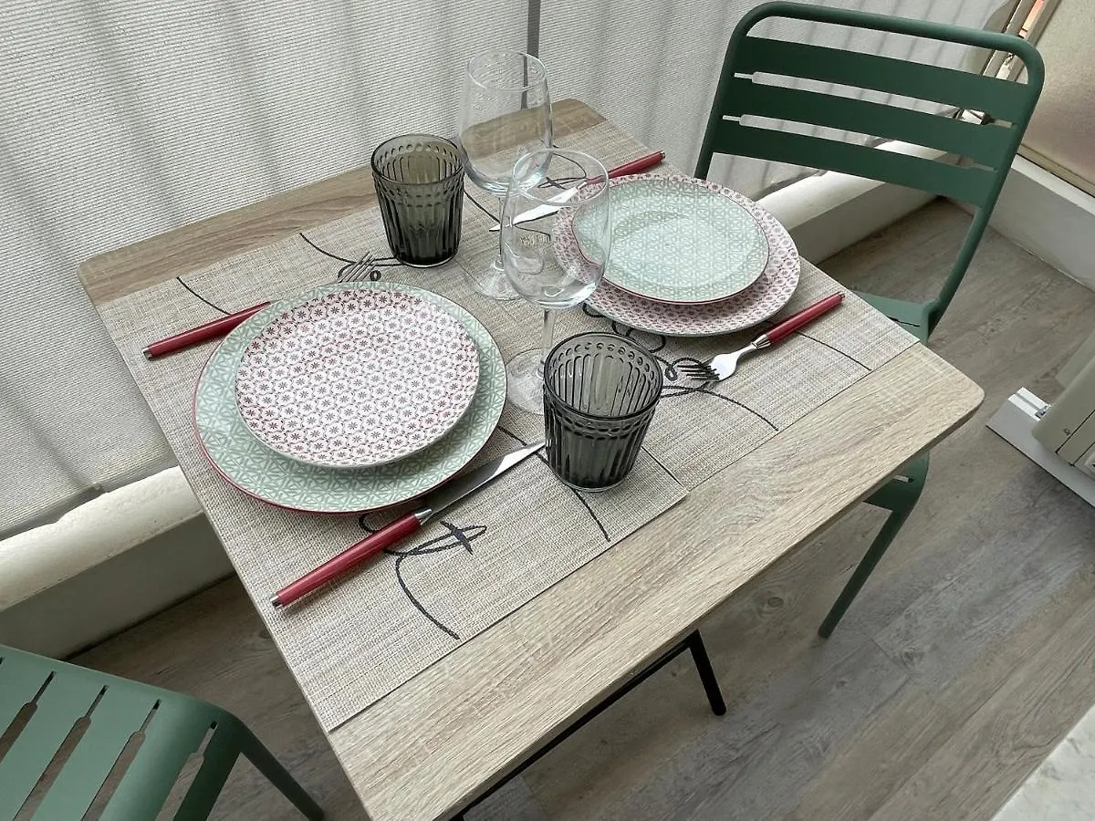 La Room: Seaside Apartment + Terrace + Parking Menton 0*,  France